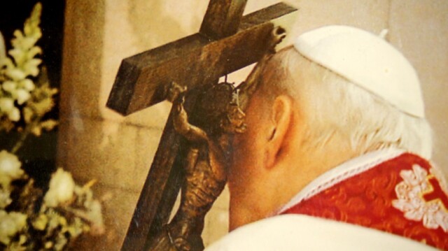 Jan_paweł_z_krzyzem